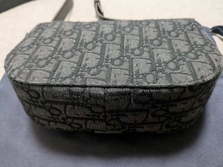 サドルバックミニ（ブランドバッグ）の商品画像 - 査定依頼日：2025年9月10日 - 最高査定価格：180,000円