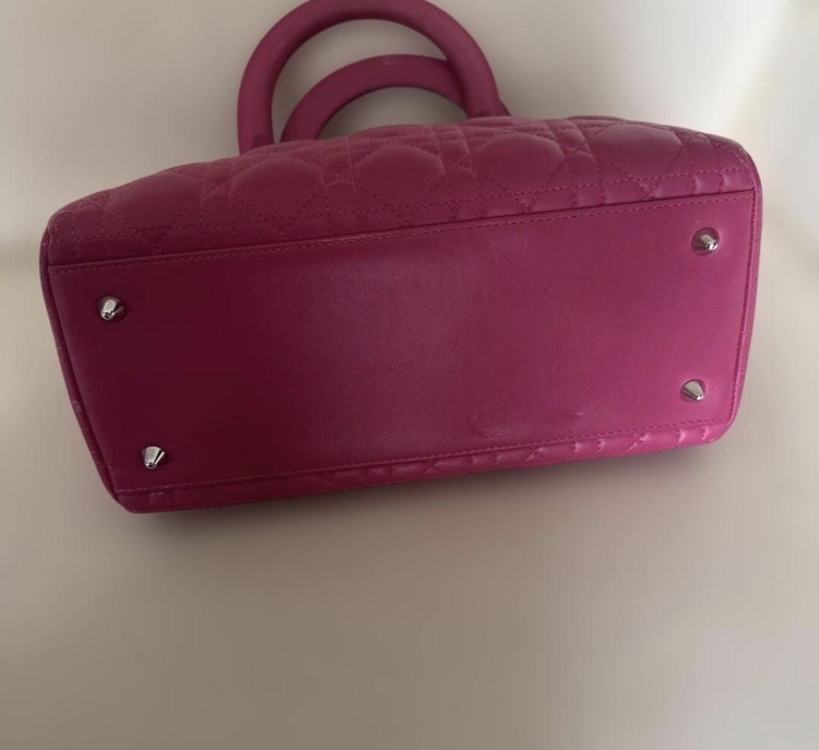 Lady Dior （ブランドバッグ）の商品画像 - 査定依頼日：2026年3月29日 - 最高査定価格：150,000円