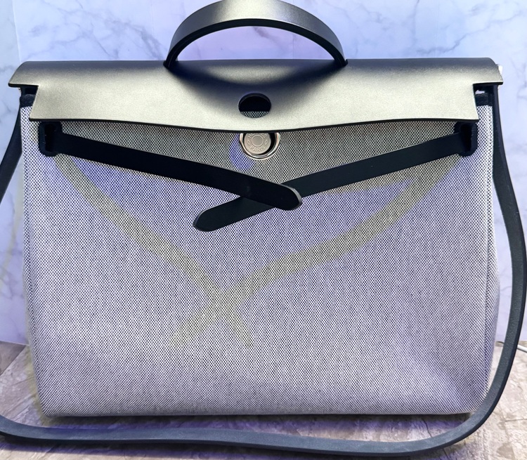 エルメス エールバッグ （ブランドバッグ）の商品画像 - 査定依頼日：2025年11月24日 - 最高査定価格：480,000円