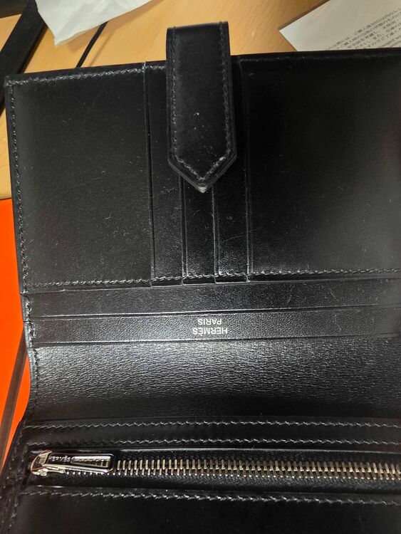 HERMES　ベアンコンパクト　ボックスカーフ（ブランド財布・小物）の商品画像 - 査定依頼日：2025年8月24日 - 最高査定価格：70,000円