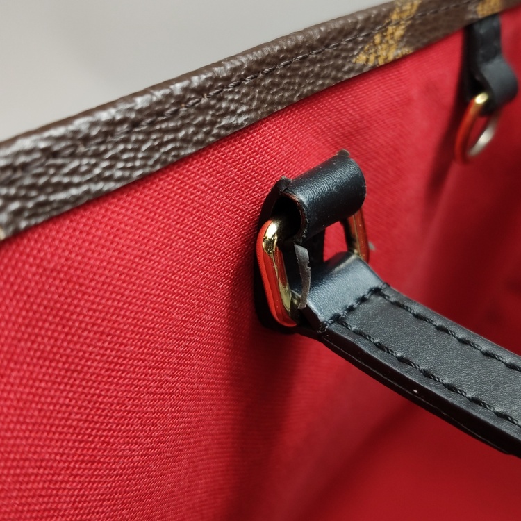 Louis Vuitton OnTheGo MM モノグラム（ブランドバッグ）の商品画像 - 査定依頼日：2026年7月19日 - 最高査定価格：200,000円
