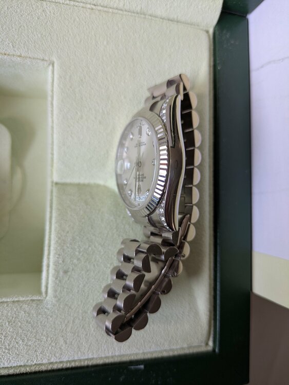 ロレックス デイデイト 118439A（高級時計）の商品画像 - 査定依頼日：2026年3月15日 - 最高査定価格：5,350,000円