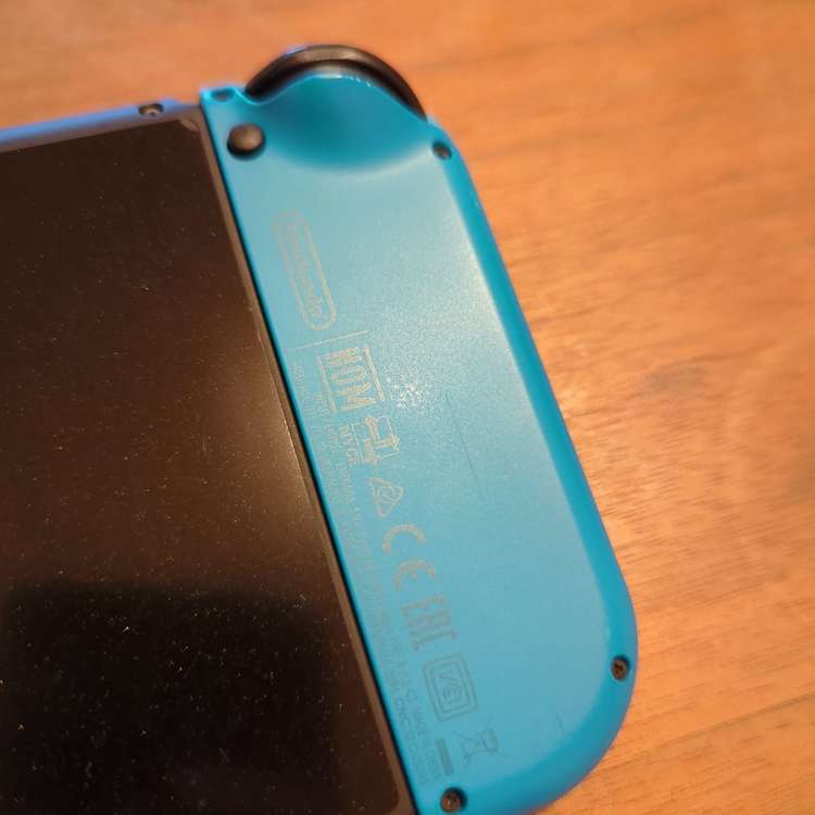 Nintendo Switch ネオンブルー/ネオンレッド（ゲーム機本体・ゲームソフト）の商品画像 - 査定依頼日：2023年3月12日 - 最高査定価格：18,000円