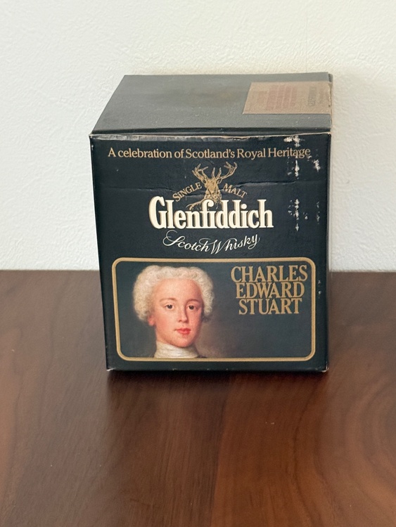 グレンフィディック チャールズ・エドワード・ステュアート（Bonnie Prince Charlie）の陶器ボトル（フラゴン）入りシングルモルト・スコッチ・ウイスキー（お酒）の商品画像 - 査定依頼日：2026年8月15日 - 最高査定価格：4,000円