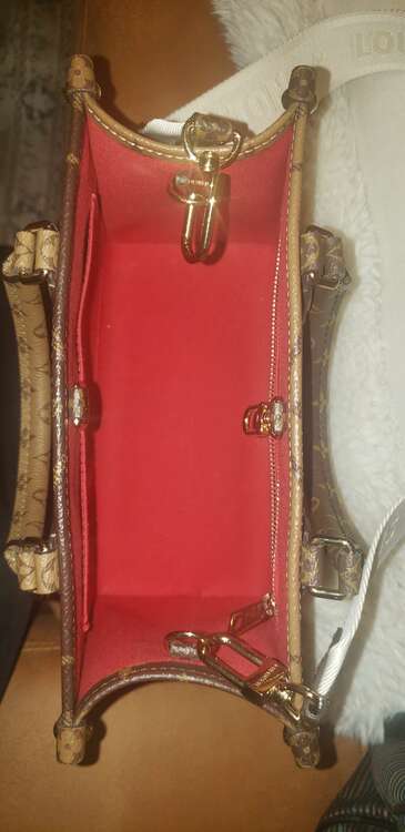 ルイヴィトン モノグラム （ブランドバッグ）の商品画像 - 査定依頼日：2025年3月27日 - 最高査定価格：330,000円