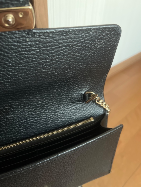 グッチショルダーウォレット（ブランドバッグ）の商品画像 - 査定依頼日：2025年8月1日 - 最高査定価格：83,000円