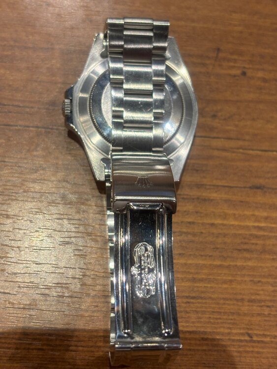 ロレックス エクスプローラー 1657（高級時計）の商品画像 - 査定依頼日：2025年5月3日 - 最高査定価格：1,020,000円