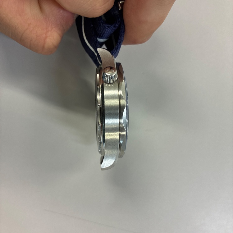 オメガ シーマスター オメガ 210.32.42.20.03.001 　保証書等ふぞくひ全部あり（高級時計）の商品画像 - 査定依頼日：2026年1月6日 - 最高査定価格：500,000円