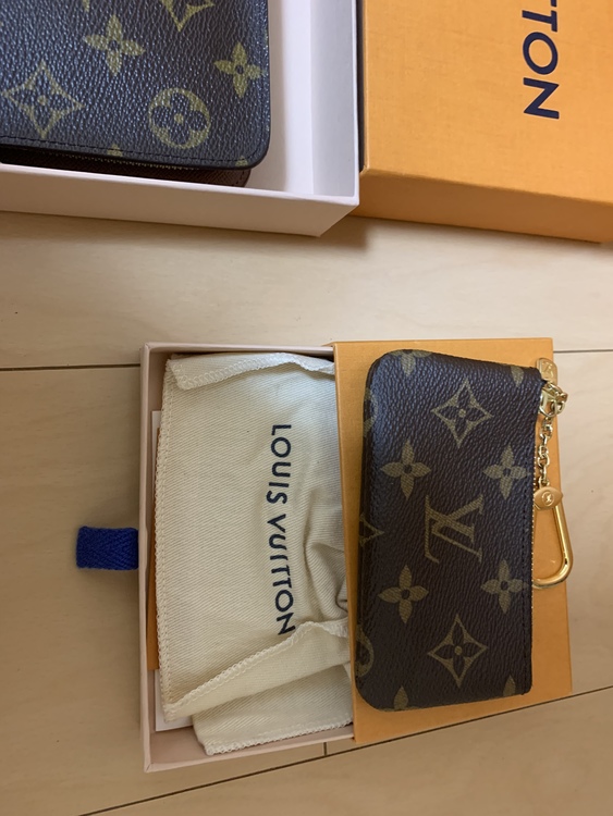 スニーカー（ブランドバッグ）の商品画像 - 査定依頼日：2021年9月20日 - 最高査定価格：110,000円