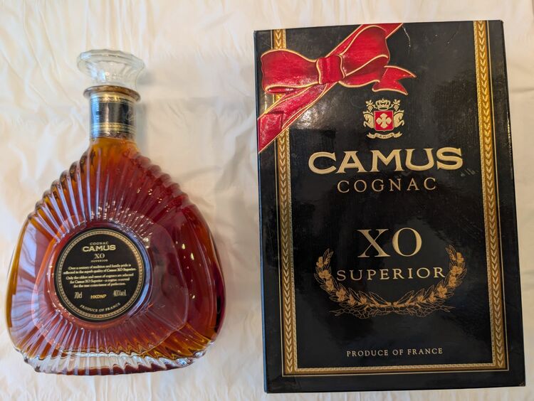 CAMUS　COGNAC XO SUPERIOR（お酒）の商品画像 - 査定依頼日：2025年10月11日 - 最高査定価格：4,000円