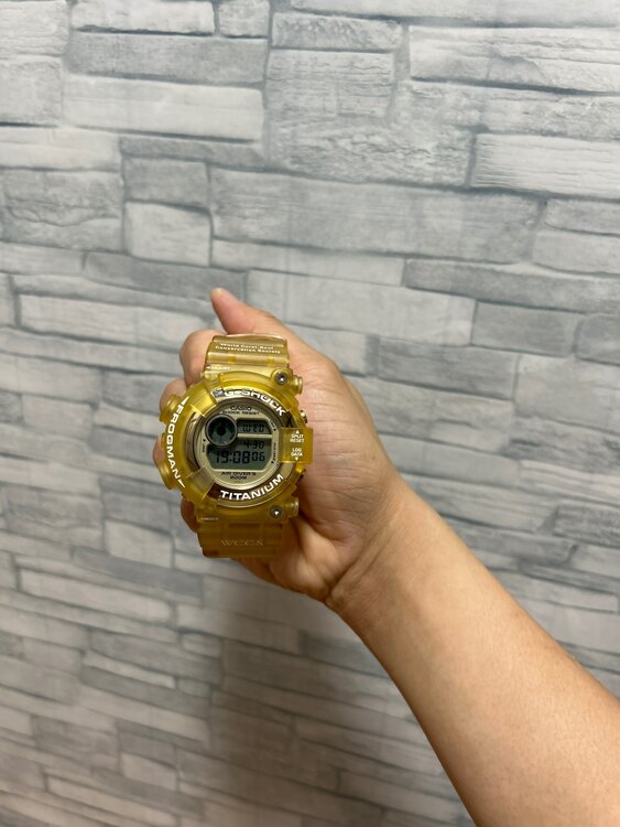 <font style="vertical-align: inherit;"><font style="vertical-align: inherit;">
G-SHOCK
</font></font> <font style="vertical-align: inherit;"><font style="vertical-align: inherit;">
others
</font></font> Dw 82（高級時計）の商品画像 - 査定依頼日：2025年4月30日 - 最高査定価格：10,500円
