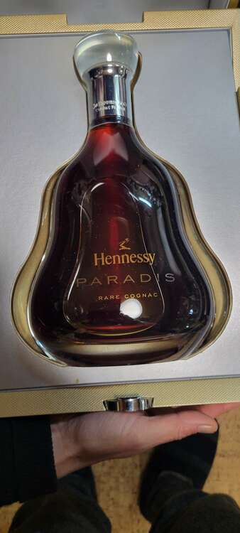 ブランデー ヘネシー （お酒）の商品画像 - 査定依頼日：2025年2月13日 - 最高査定価格：80,000円