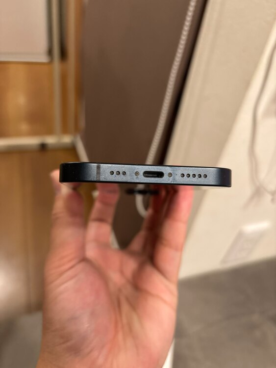 iPhone13（スマホ）の商品画像 - 査定依頼日：2025年3月17日 - 最高査定価格：38,000円