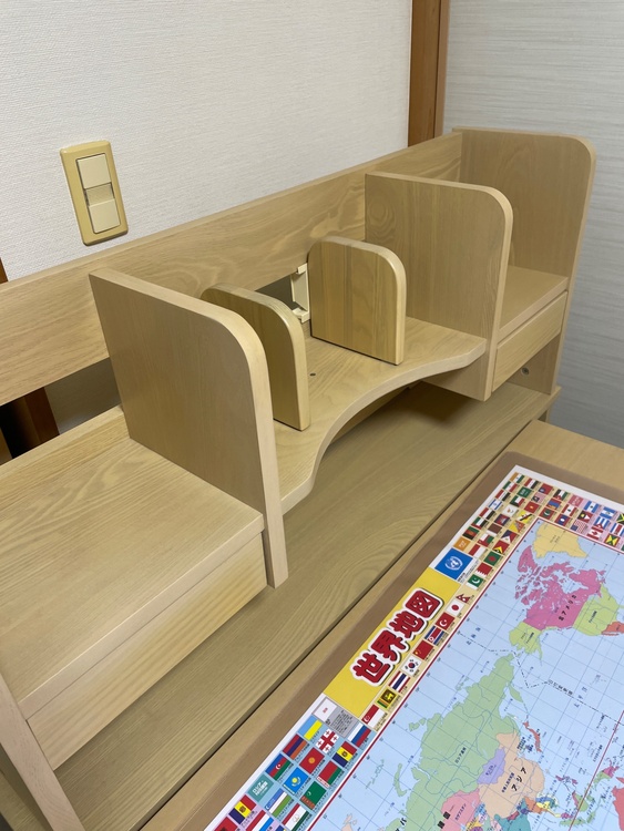 学習机（家具・寝具）の商品画像 - 査定依頼日：2026年4月2日 - 最高査定価格：5,000円