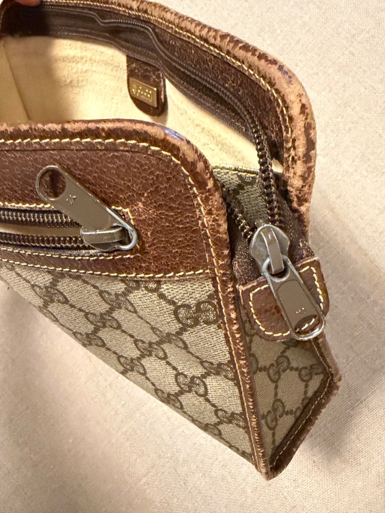 GUCCI GGプラス／オールドグッチ コスメポーチ（ブランドバッグ）の商品画像 - 査定依頼日：2026年10月4日 - 最高査定価格：3,000円