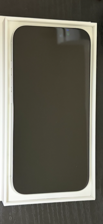 iPhone 16 128GB SIMフリー（スマホ）の商品画像 - 査定依頼日：2026年4月1日 - 最高査定価格：80,000円