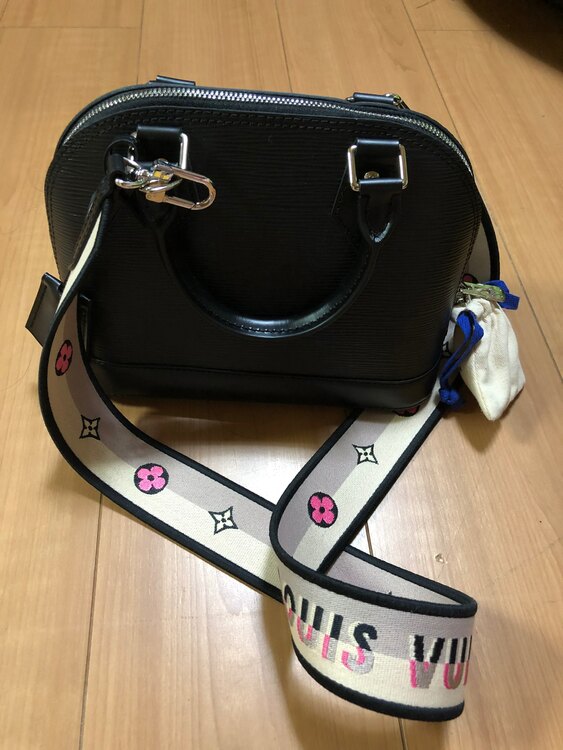 ルイヴィトン エピ （ブランドバッグ）の商品画像 - 査定依頼日：2025年5月31日 - 最高査定価格：200,000円