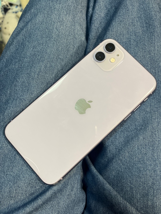 iPhone iPhone11 128GB SIMフリー（スマホ）の商品画像 - 査定依頼日：2026年8月18日 - 最高査定価格：21,500円
