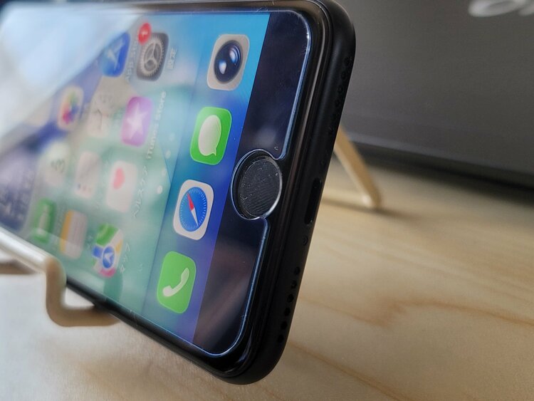 iPhone SE (第 2 世代) 64GB SIMフリー（スマホ）の商品画像 - 査定依頼日：2026年4月8日 - 最高査定価格：13,000円