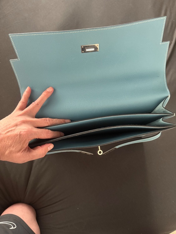 ケリーディペッシュ35cm?（ブランドバッグ）の商品画像 - 査定依頼日：2025年11月11日 - 最高査定価格：350,000円