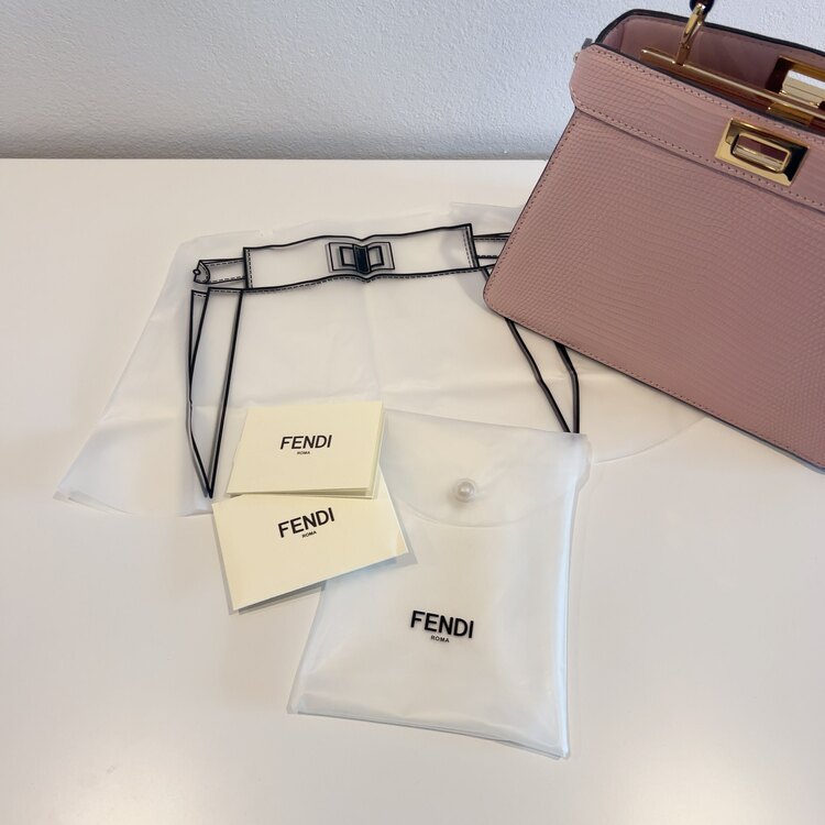 フェンディ  （ブランドバッグ）の商品画像 - 査定依頼日：2025年4月20日 - 最高査定価格：350,000円