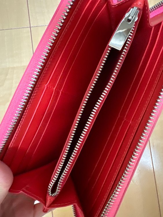 ルブタン（ブランド財布・小物）の商品画像 - 査定依頼日：2023年9月23日