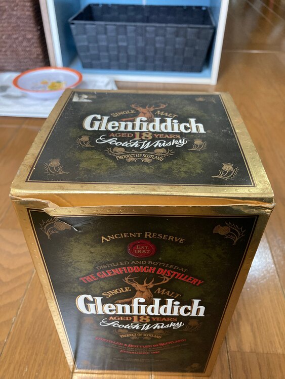 グレンフィデック18年（お酒）の商品画像 - 査定依頼日：2025年5月21日 - 最高査定価格：10,000円