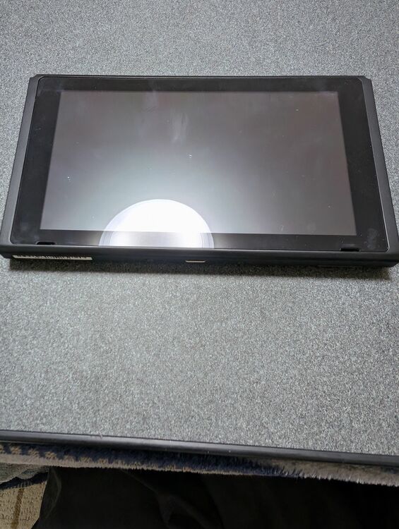 Nintendo　Switch（ゲーム機本体・ゲームソフト）の商品画像 - 査定依頼日：2025年6月15日 - 最高査定価格：2,000円