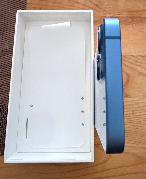 iPhone 13 mini 128GB Softbank（スマホ）の商品画像 - 査定依頼日：2026年2月21日 - 最高査定価格：33,000円