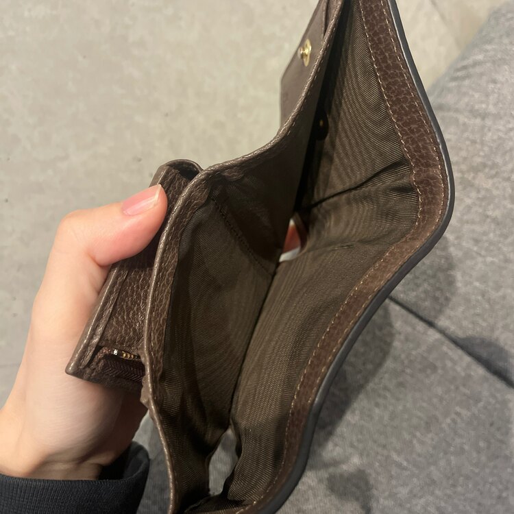 グッチ  オフディア三つ折り財布（ブランド財布・小物）の商品画像 - 査定依頼日：2025年1月17日 - 最高査定価格：10,000円