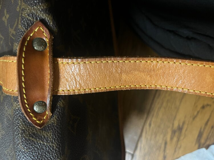ルイヴィトン モノグラム ソミュール35（ブランドバッグ）の商品画像 - 査定依頼日：2025年4月14日 - 最高査定価格：70,000円