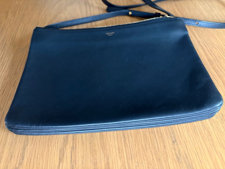 セリーヌ  （ブランドバッグ）の商品画像 - 査定依頼日：2026年2月14日 - 最高査定価格：25,000円