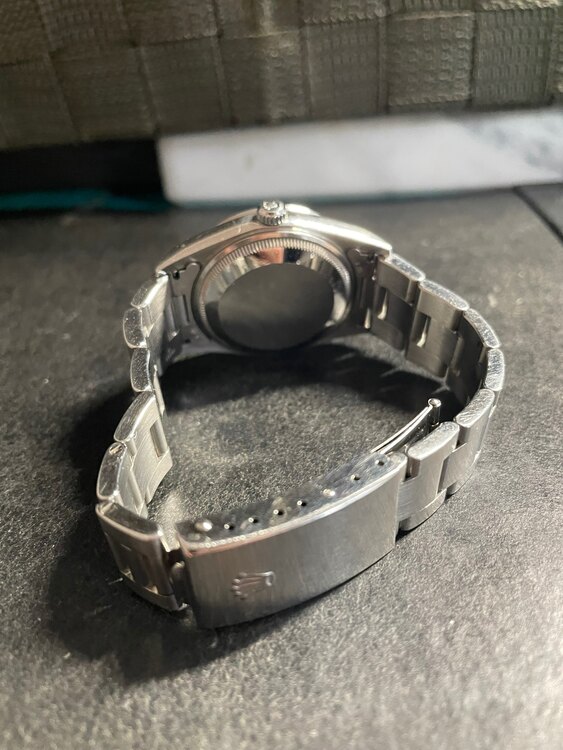 ロレックス パーペチュアルデイト 15200（高級時計）の商品画像 - 査定依頼日：2025年4月22日 - 最高査定価格：550,000円