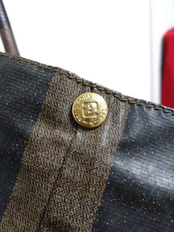 バック（ブランドバッグ）の商品画像 - 査定依頼日：2025年1月26日 - 最高査定価格：3,000円