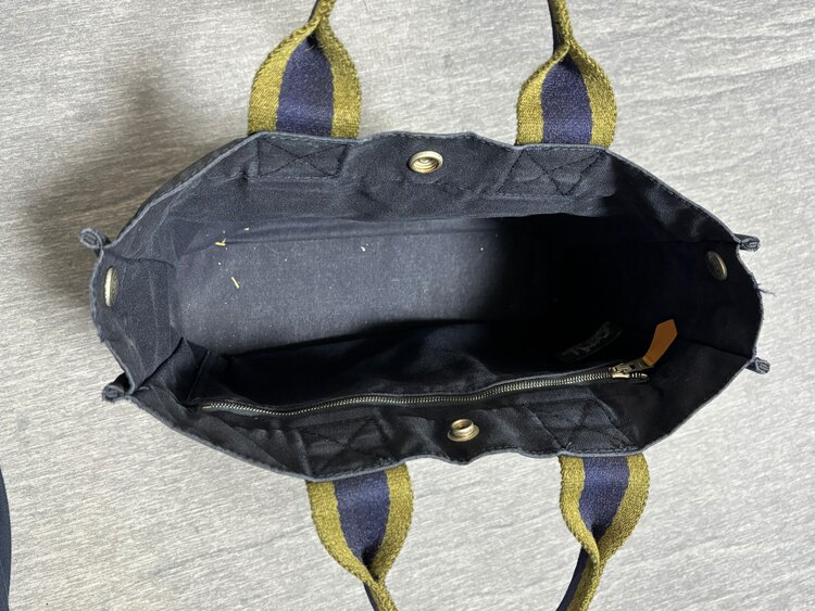 ミニトート（ブランドバッグ）の商品画像 - 査定依頼日：2025年5月3日 - 最高査定価格：12,000円