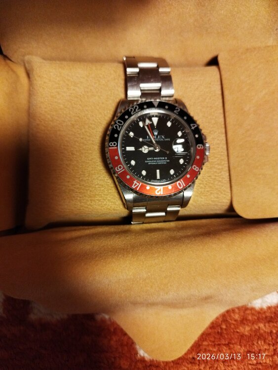 ロレックス GMTマスター 16710 こーく（高級時計）の商品画像 - 査定依頼日：2026年3月13日 - 最高査定価格：2,000,000円