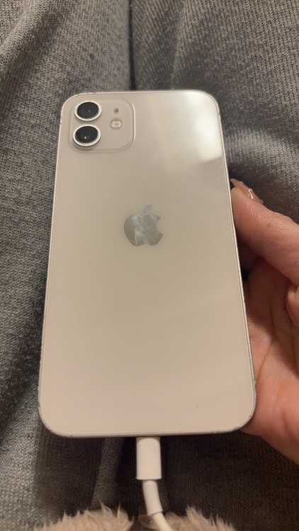 iPhone 12 128GB SIMフリー（スマホ）の商品画像 - 査定依頼日：2026年3月6日 - 最高査定価格：24,000円