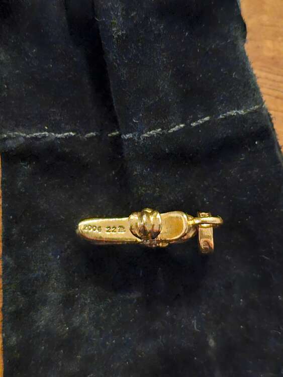 クロムハーツ　ベイビーファットパヴェダイヤ　チャーム（金・貴金属）の商品画像 - 査定依頼日：2025年4月15日 - 最高査定価格：300,000円