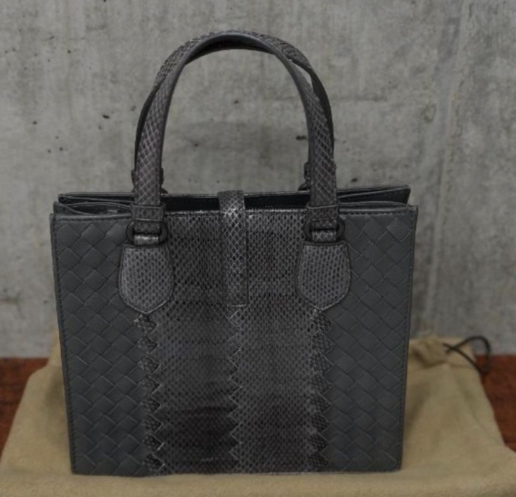 B03183929W（ブランドバッグ）の商品画像 - 査定依頼日：2026年9月6日 - 最高査定価格：60,000円