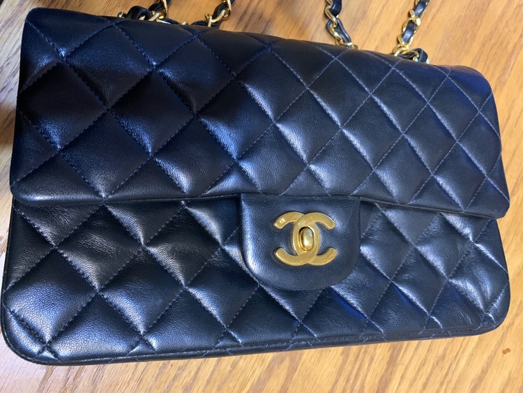 マトラッセ23（ブランドバッグ）の商品画像 - 査定依頼日：2026年3月31日 - 最高査定価格：700,000円