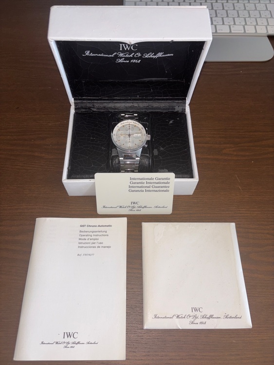 IWC アイダブリューシー IWC GSTクロノグラフ 39mm IW37071（高級時計）の商品画像 - 査定依頼日：2025年9月8日 - 最高査定価格：350,000円