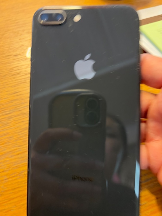 iPhone iPhone8 Plus 256GB Softbank（スマホ）の商品画像 - 査定依頼日：2026年6月15日 - 最高査定価格：6,000円