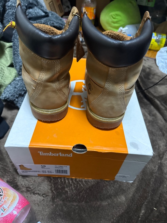 ティンバーランド6インチ プレミアム（古着・ファッション）の商品画像 - 査定依頼日：2026年1月20日 - 最高査定価格：100,000円