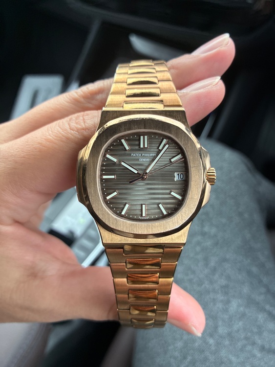 パテックフィリップ ノーチラス A384EBc（高級時計）の商品画像 - 査定依頼日：2025年11月25日 - 最高査定価格：18,000,000円