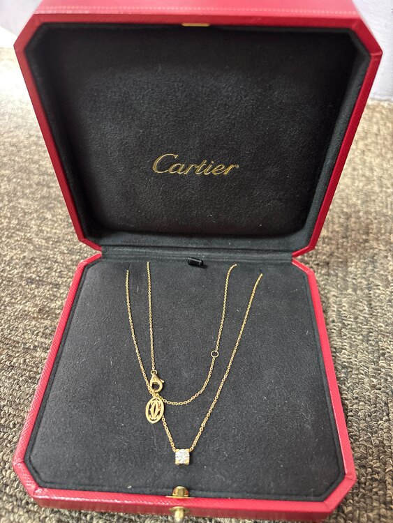 カルティエ　N7063200　Cドゥカルティエネックレス　保証書あり　（宝石）の商品画像 - 査定依頼日：2025年5月2日 - 最高査定価格：300,000円