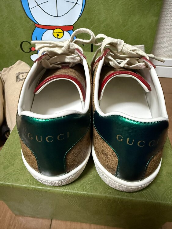 スニーカー（ブランド財布・小物）の商品画像 - 査定依頼日：2025年4月14日 - 最高査定価格：20,000円