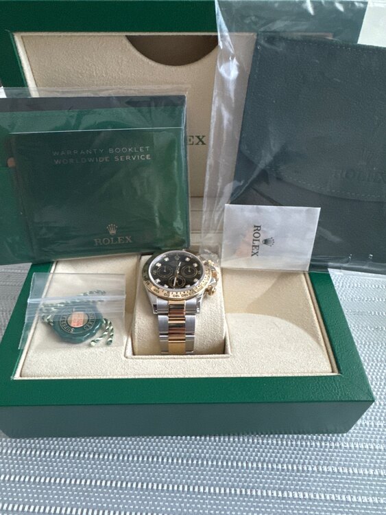 ロレックス デイトナ 116503g（高級時計）の商品画像 - 査定依頼日：2025年1月4日 - 最高査定価格：3,400,000円