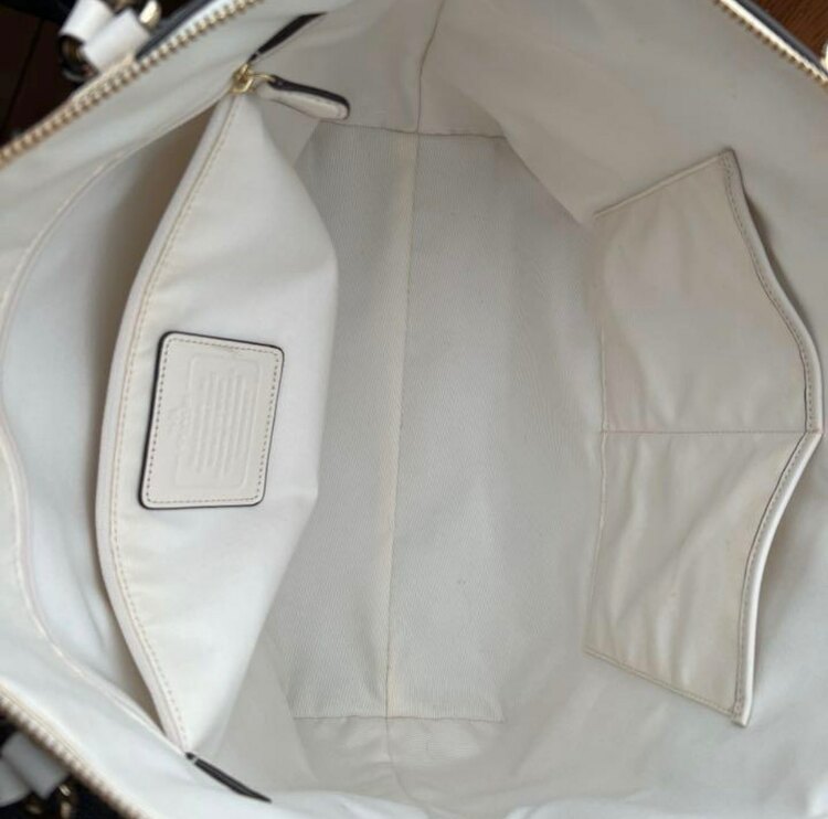 その他 コーチ （ブランドバッグ）の商品画像 - 査定依頼日：2025年3月1日 - 最高査定価格：5,000円