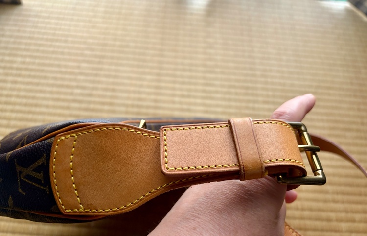 ポシェットクロワッサン（ブランドバッグ）の商品画像 - 査定依頼日：2026年7月22日 - 最高査定価格：100,000円