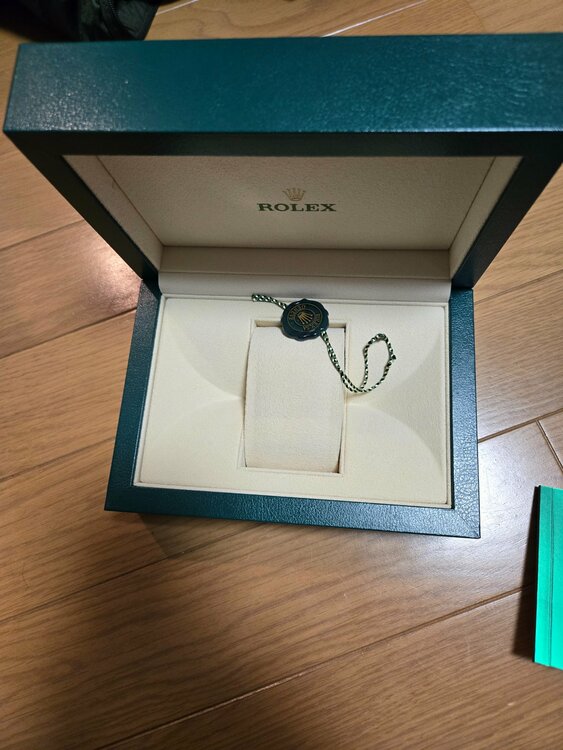 ロレックス GMTマスター 126710BLRO（高級時計）の商品画像 - 査定依頼日：2026年1月11日 - 最高査定価格：3,420,000円